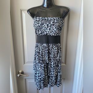 TRAC Leopard Print Strapless Ruffled Dress SZ L